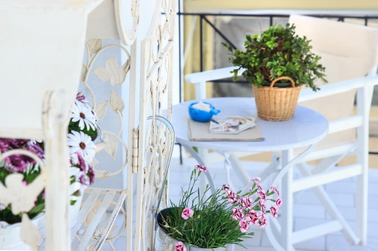 Agora Apartment Лименас Екстериор снимка