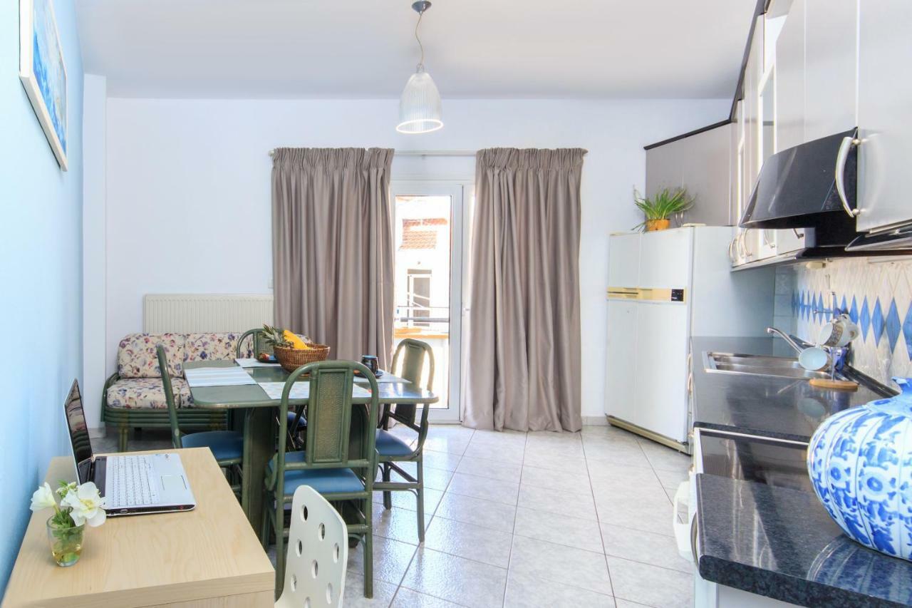 Agora Apartment Лименас Екстериор снимка
