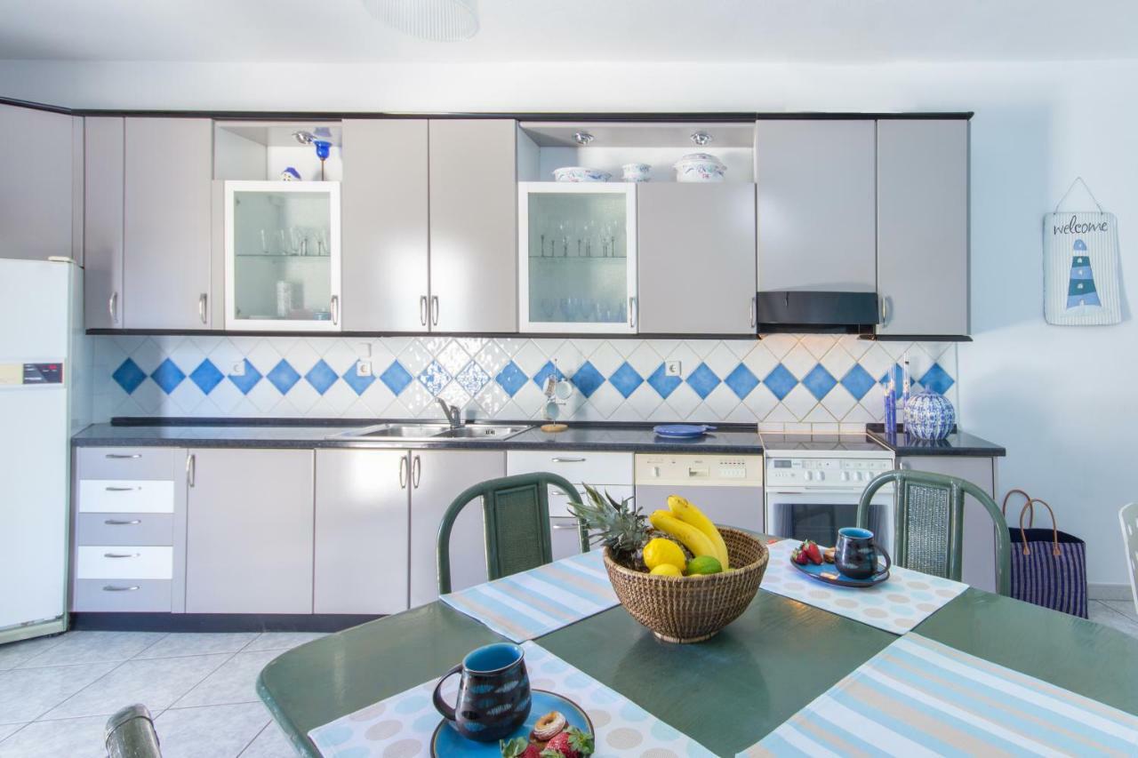 Agora Apartment Лименас Екстериор снимка
